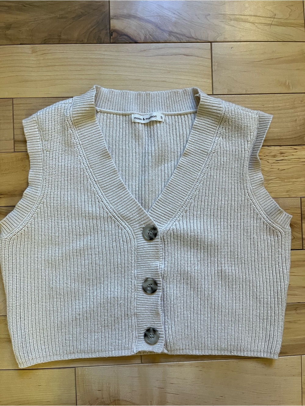 moon & madison Cream Ribbed Button-Front Knit Vest
